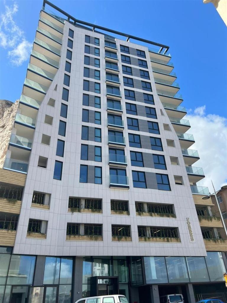 Cp Top Floor Luxury Studio With Spa And Pool Gibraltar Bagian luar foto